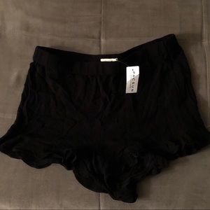 Pacsun LA hearts black flowy ruffle shorts